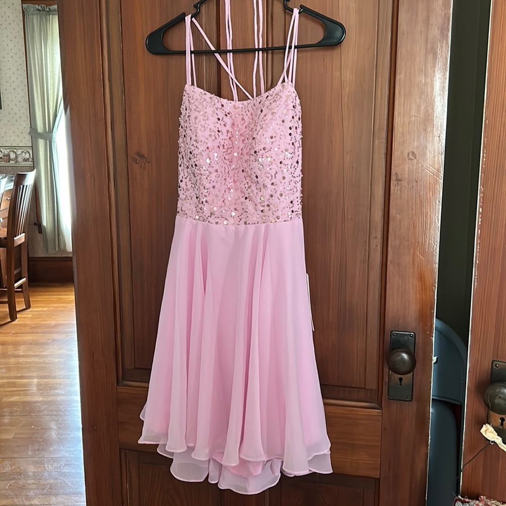 NWT Prom or Semi Formal short dress